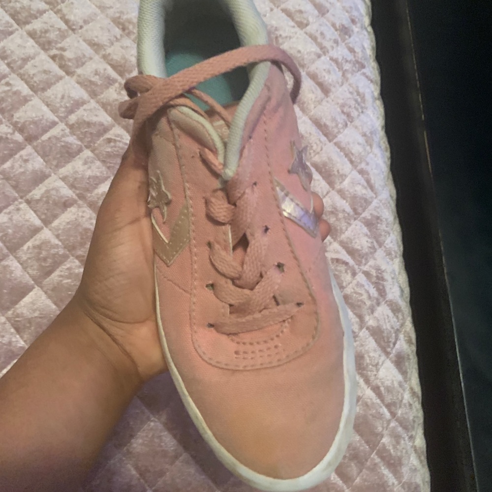 converses - Picture 3 of 3
